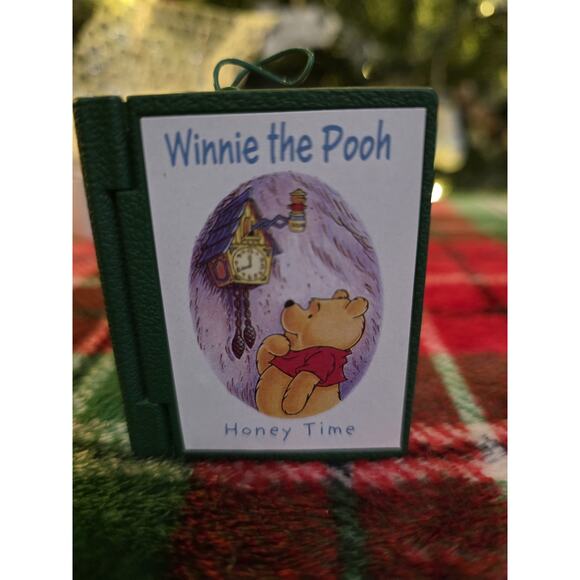 Hallmark Keepsake Ornament 1999 Honey Time Winnie the Pooh Series Book #2 ! - Picture 3 of 5